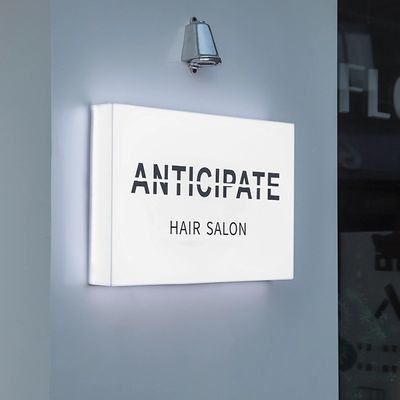 Bolsas de vacío acrílicas redondas personalizadas con letras 3D de LED Caja de luz exterior para exterior