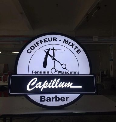 Caja de luz de publicidad acrílica LED de cartel 3D personalizado para tablero de exhibición exterior