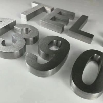 Logotipo de letras metálicas antióxido con 50000 horas de vida útil y diseño de color personalizado