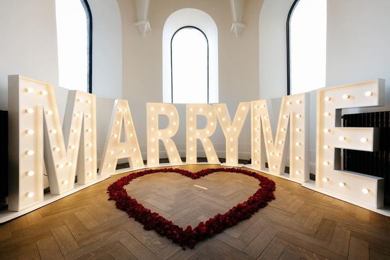 Marquee personalizado con letras de neón para su boda Un matrimonio hecho en el cielo