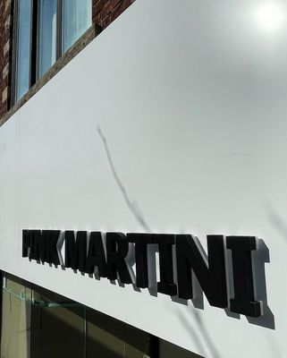 Señales 3D iluminadas al aire libre de metal personalizado con cartel de letras LED profesional con retroiluminación