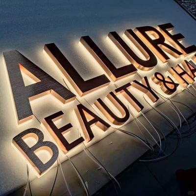 Señalización LED 3D versátil para edificios comerciales personalizados y publicidad interior / exterior
