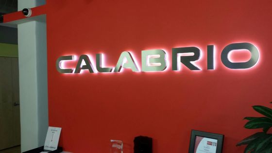 50000 horas de trabajo de por vida carta de canal al aire libre personalizado con luz de fondo LED