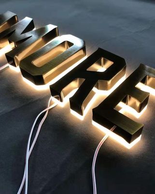Tamaño personalizado Nieve 3D LED Placas de puertas acrílicas Signo de letras metálicas para exhibición al aire libre