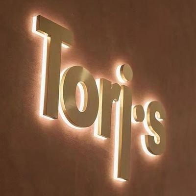 Snow 3D LED Sign Wall con tamaño personalizado de acero inoxidable de espalda iluminada Carta logotipo de signo