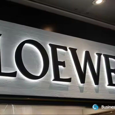 Signo de logotipo LED de nieve para publicidad al aire libre en estaciones de autobuses a prueba de agua y personalizado