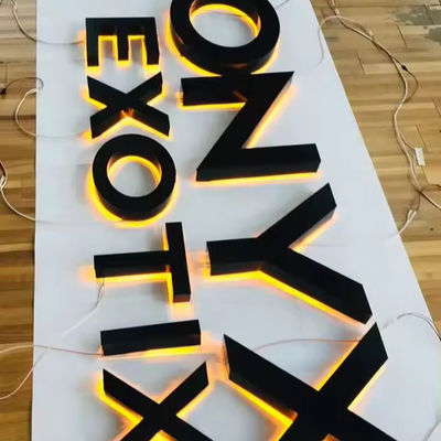 Logotipo exterior de acero inoxidable Pared de negocios Hacer una declaración con letras retroiluminadas