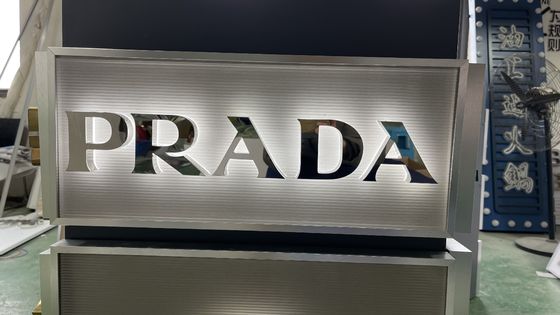 Letras de canal LED con retroiluminación de acero inoxidable 3D Logotipo de señal de luz metálica para señalización de hoteles
