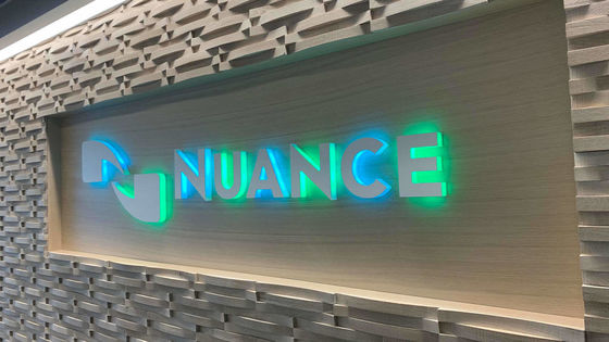 Imágenes personalizadas de fachada de tienda iluminadas con LED 3D Signos de oficina retroiluminados ecológicos