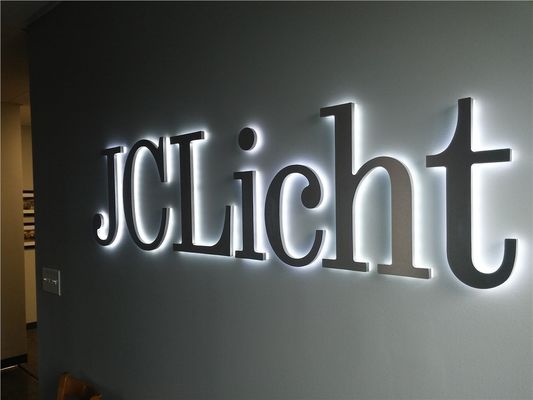 Señal de la puerta de la habitación del hotel retroiluminado Iluminado de acero inoxidable Número para diseño personalizado