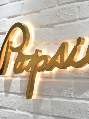 Signo de pared LED Iluminado 3D Logotipo retroiluminado Signo personalizado para oficina
