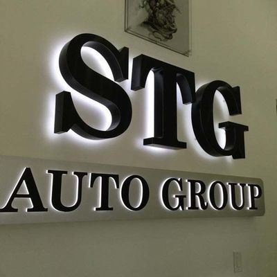 Lecturas LED montadas en la pared Signo iluminado LED para señalización comercial en interiores