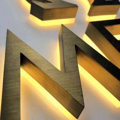 Señal de acrílico al aire libre con luz LED Tableros de nombres de acero inoxidable Indicadores de iluminación 3D personalizados para decoración navideña