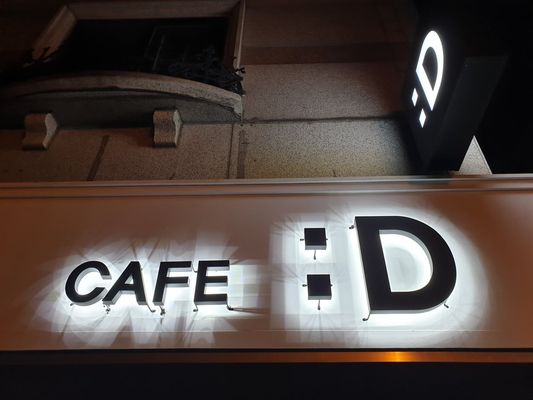 Cortar láser personalizado 3D letras de logotipo de pared de metal para LED retroiluminado de acero inoxidable señal