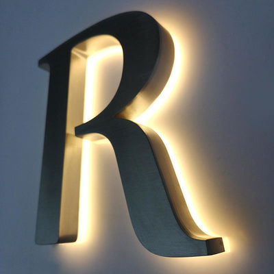 Presa exterior LED acrílica de doble cara con logotipo iluminado multicolor